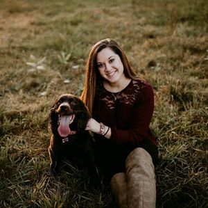 Meet your Posher, Leslie